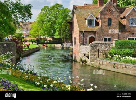 which river runs through canterbury.